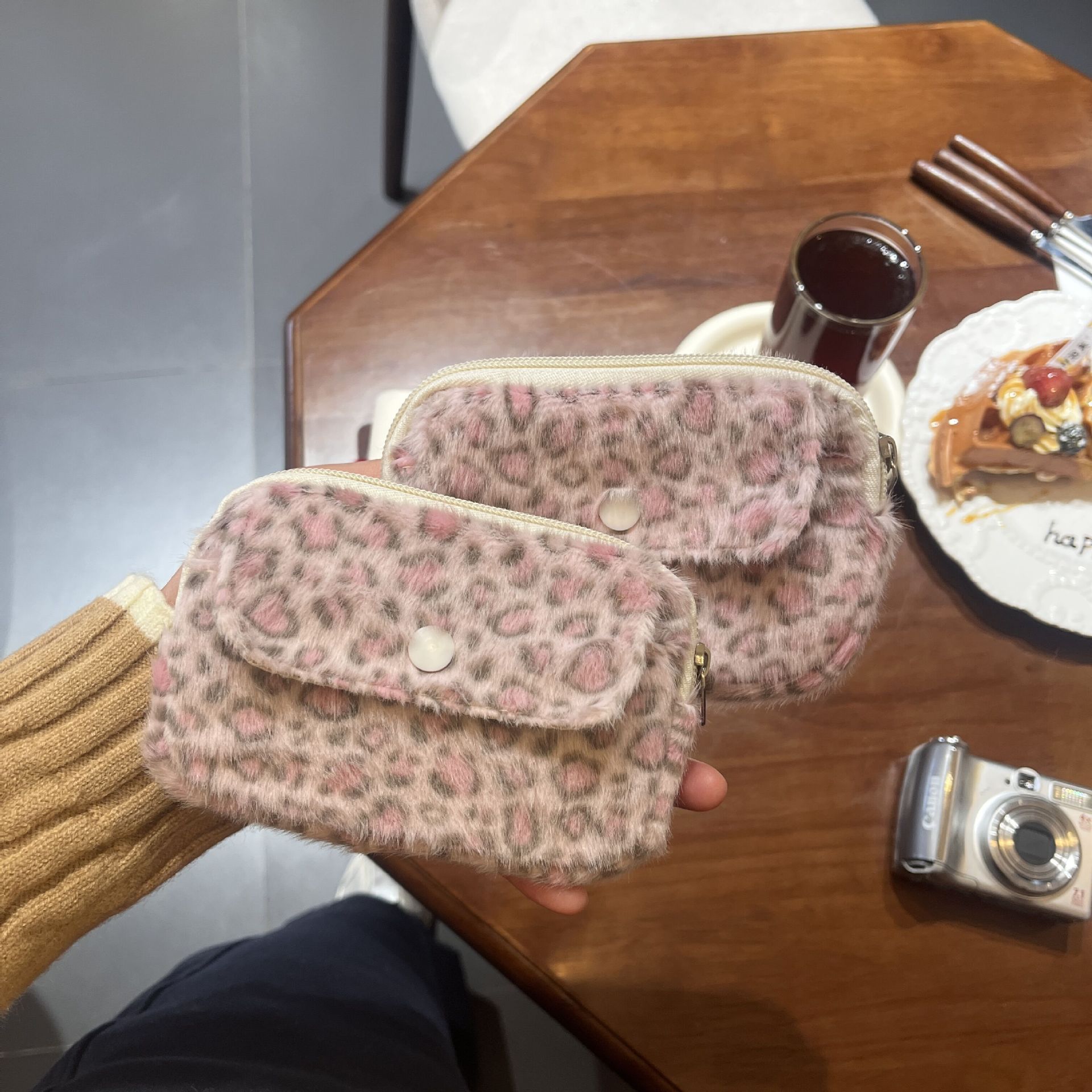 Camera Bag Travel - Розовый кошелек для монет с леопардовым