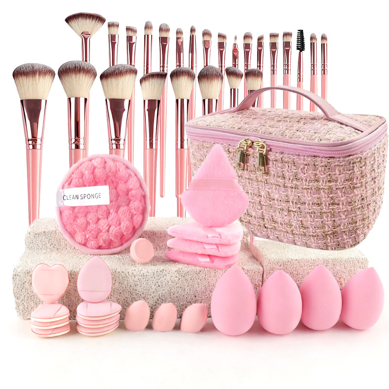 Набор кистей для макияжа в сти – обзор и цена Travel Accessories Toiletries